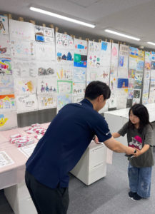 第48回めざせ！ルーヴルこども絵画コンクール 全国審査 最優秀賞 優秀賞 佳作 努力賞 三重 桑名地区 表彰式 展覧会 こども絵画教室　ワールドキッズ絵画　三重　東員イオン　サンシティ星川　あさけプラザ　桑名　四日市　鈴鹿　愛知　名古屋　絵画コンクール　デッサン　水彩デッサン　絵画コンクール多数受賞