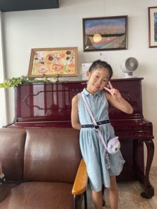 ワールドキッズ絵画作品展 32名の作品展 販売展 夏休み企画 Masacafe 中村日赤 カフェ こども絵画教室 ワールドキッズ絵画 三重 東員イオン サンシティ星川 あさけプラザ 桑名 四日市 鈴鹿 愛知 名古屋 絵画コンクール デッサン 水彩デッサン 絵画コンクール多数受賞